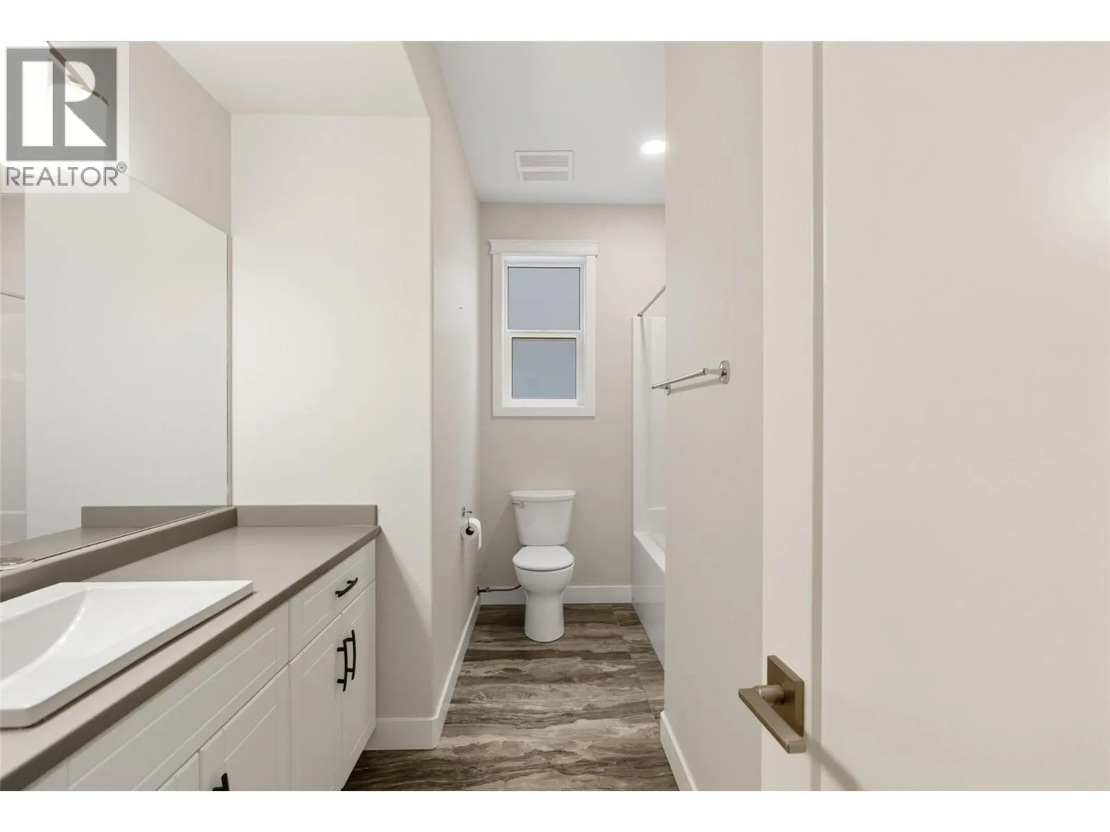 2575 ELSTON Drive Unit# 113