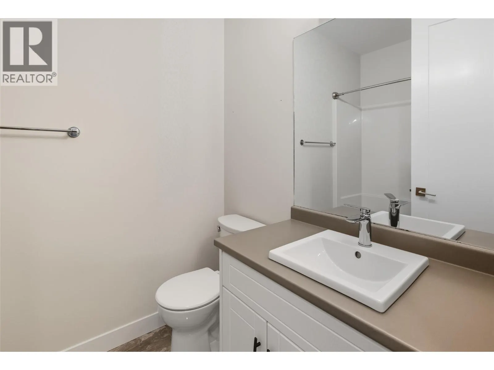 2575 ELSTON Drive Unit# 113