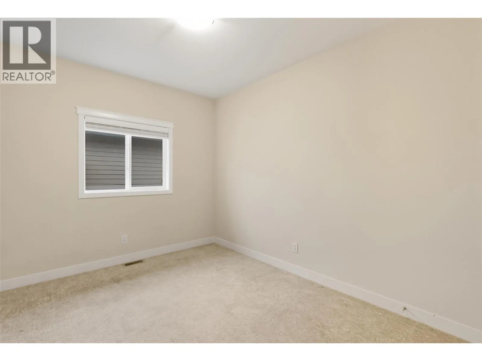 2575 ELSTON Drive Unit# 113