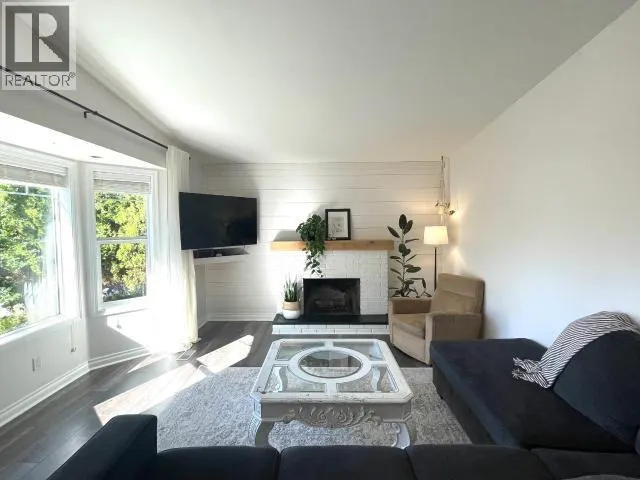 2387 Reid Avenue