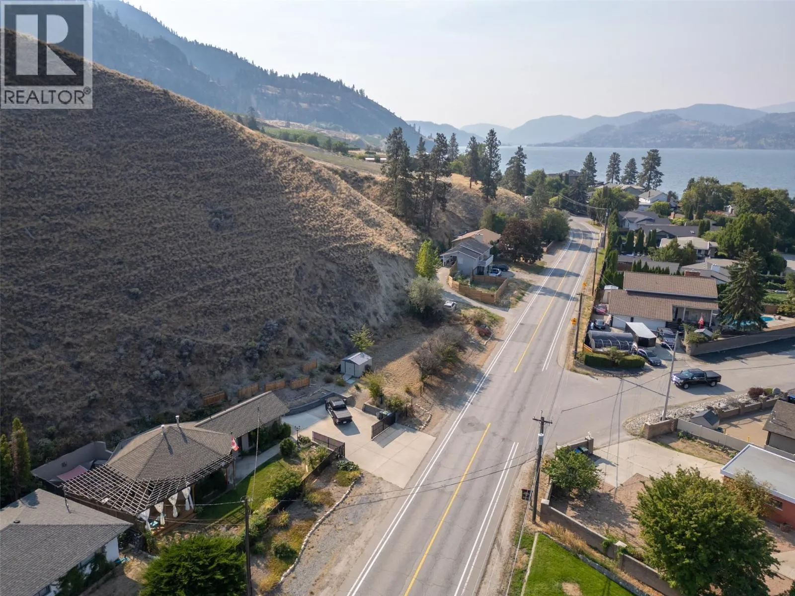 4744 Lakeside Road