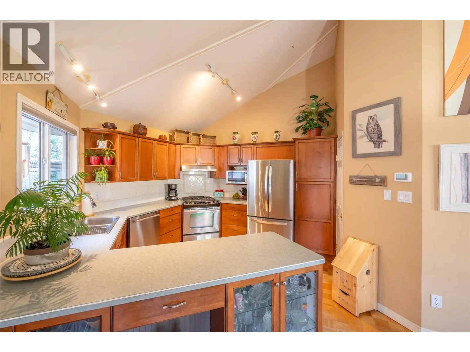 4744 Lakeside Road