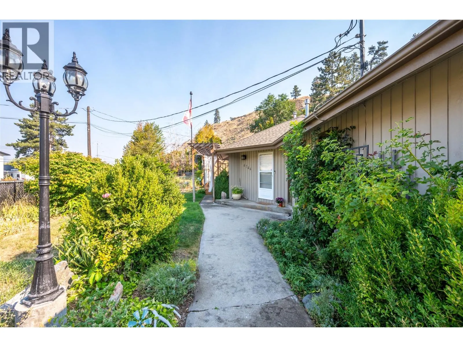 4744 Lakeside Road