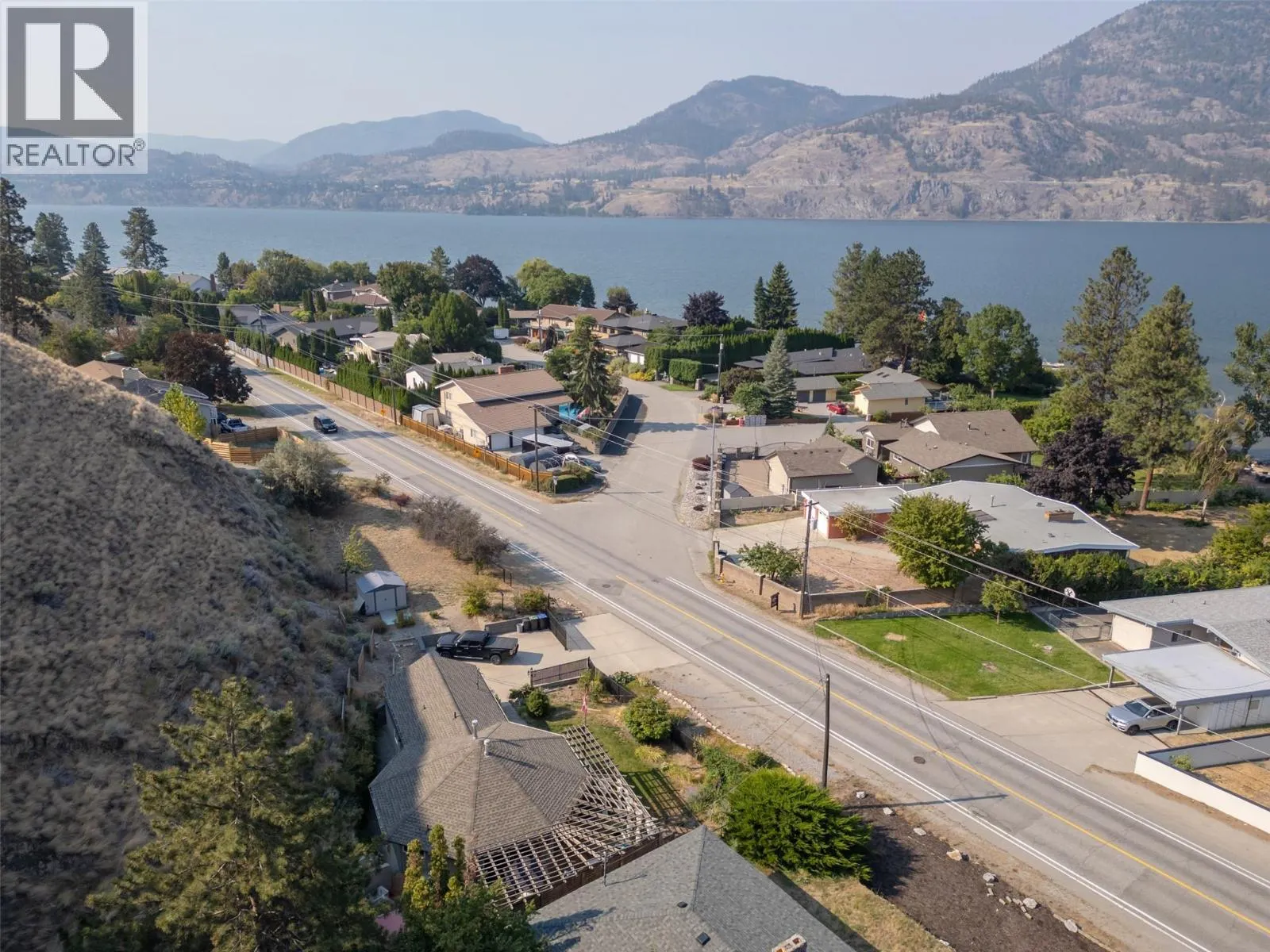 4744 Lakeside Road
