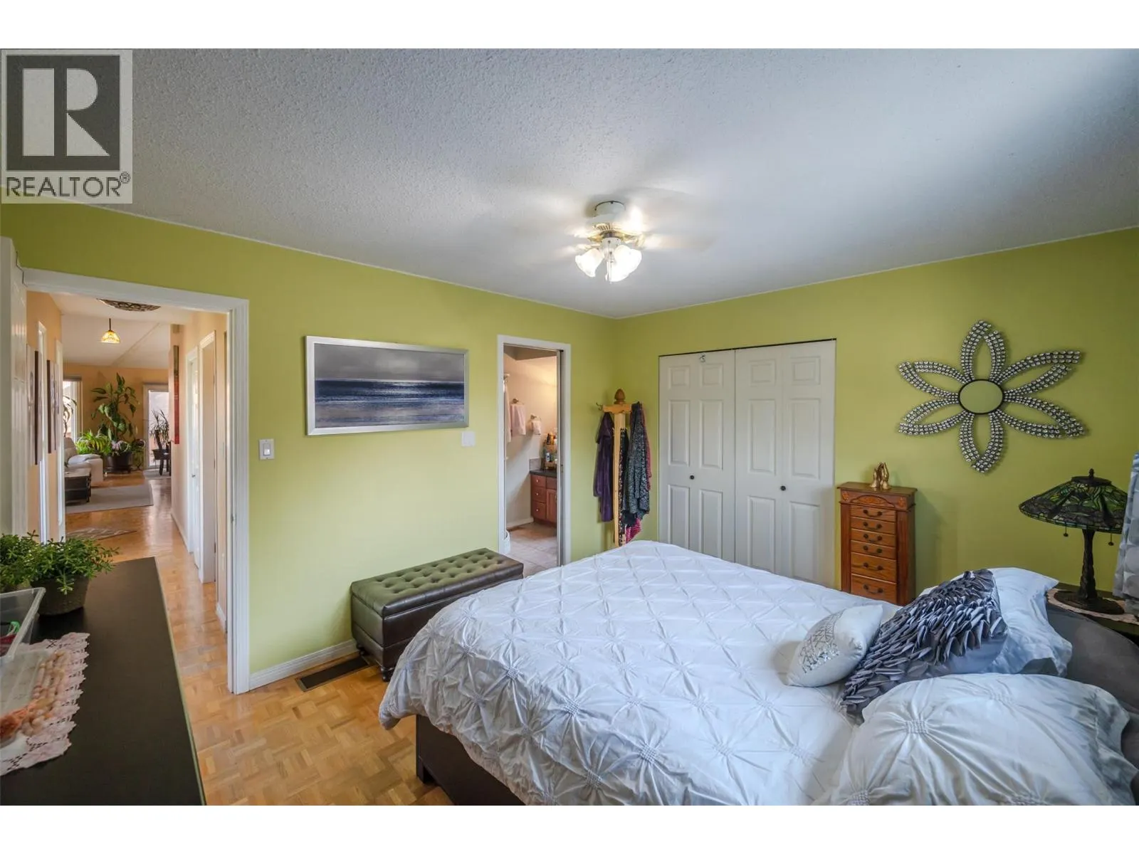 4744 Lakeside Road