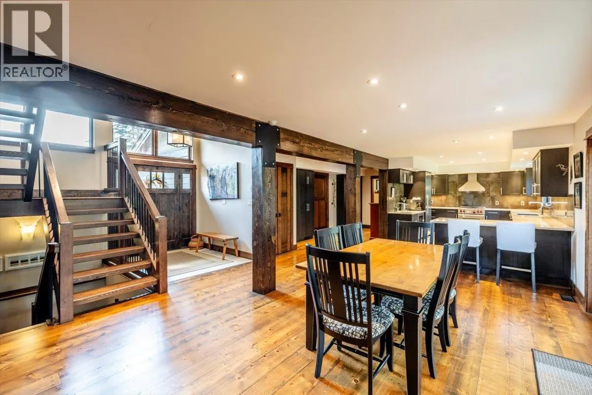 2 Mt Minton Street