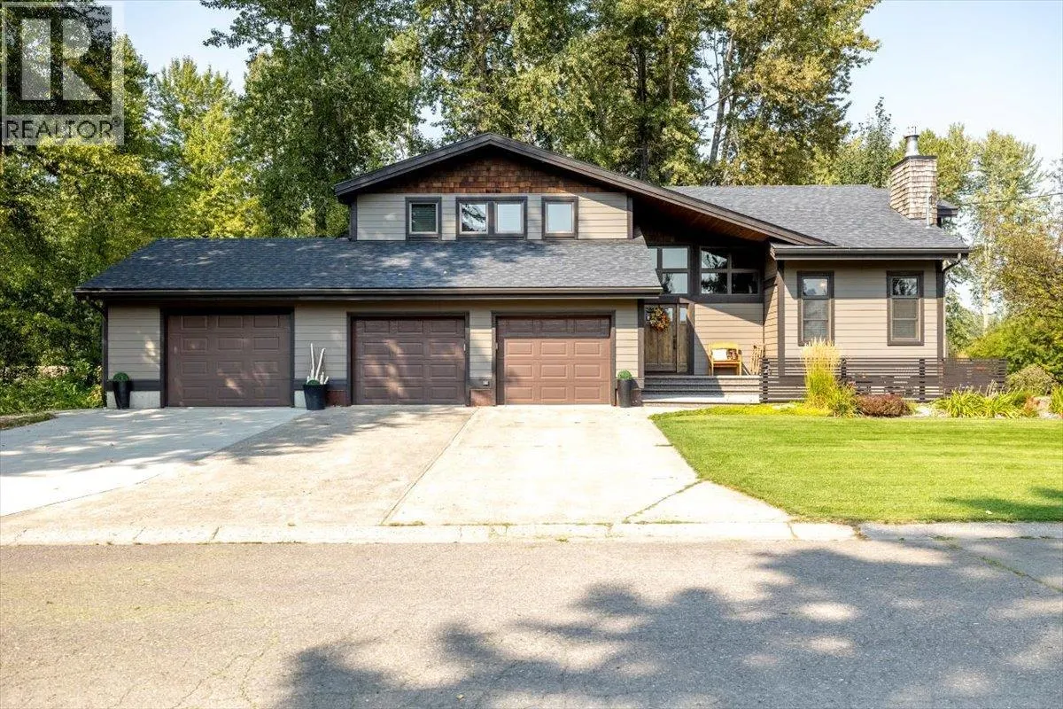 2 Mt Minton Street