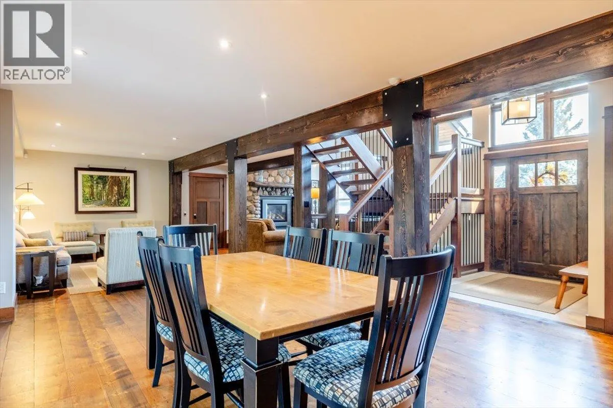 2 Mt Minton Street