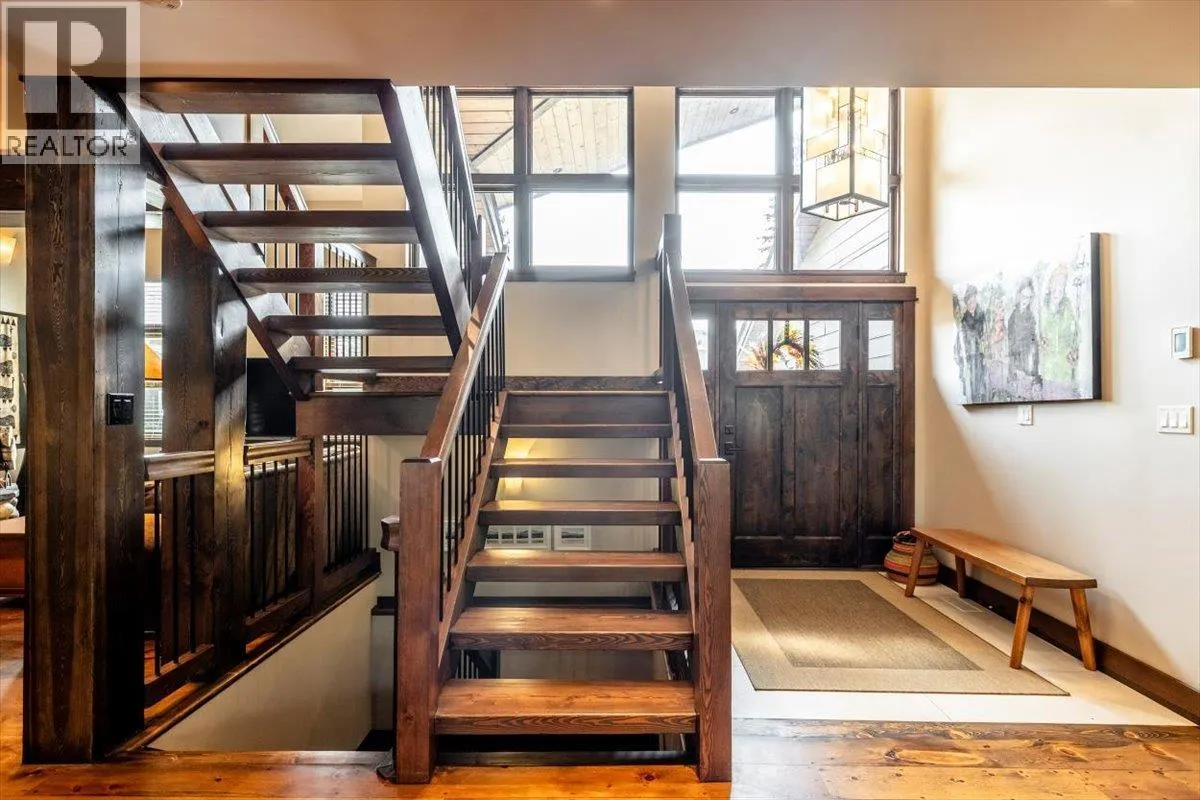 2 Mt Minton Street