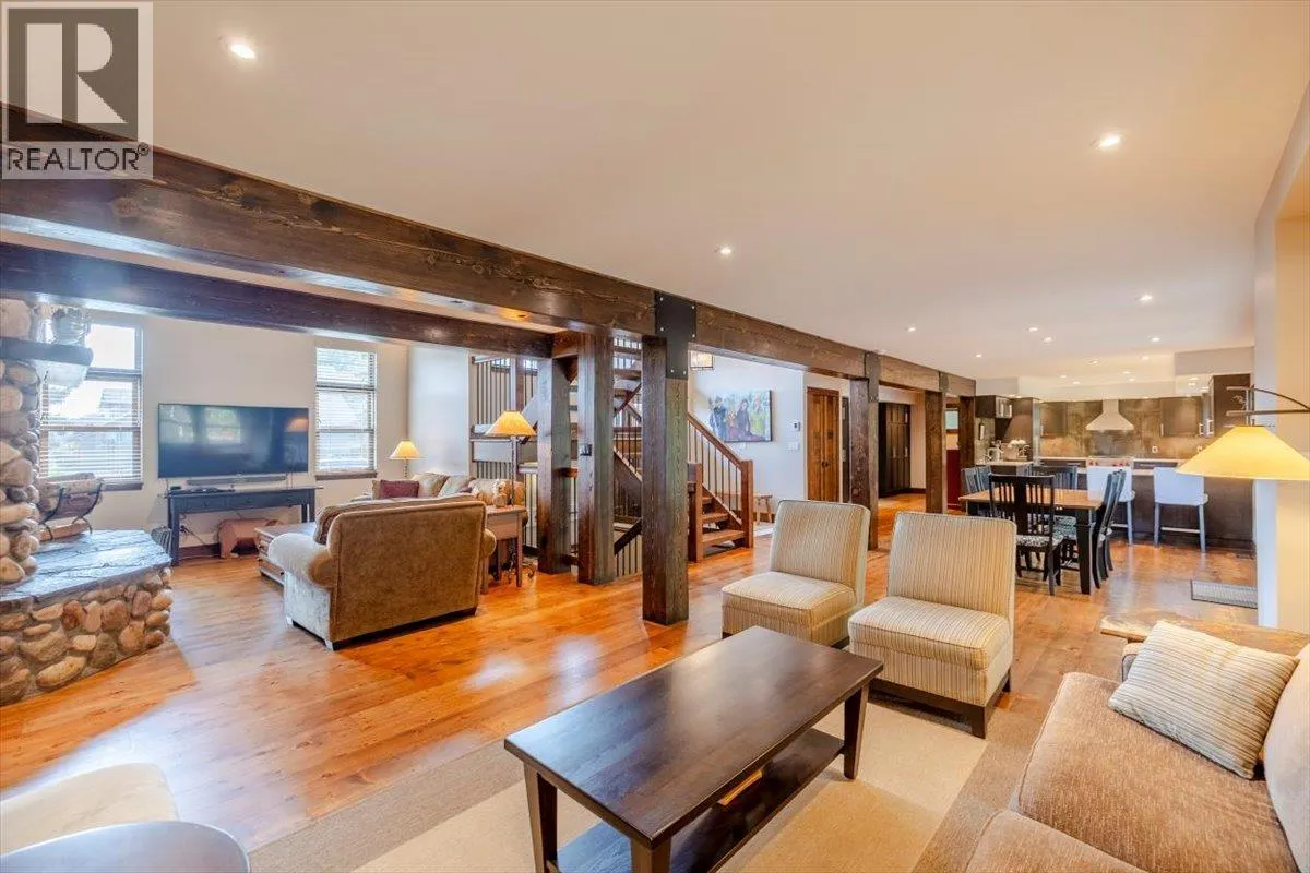 2 Mt Minton Street