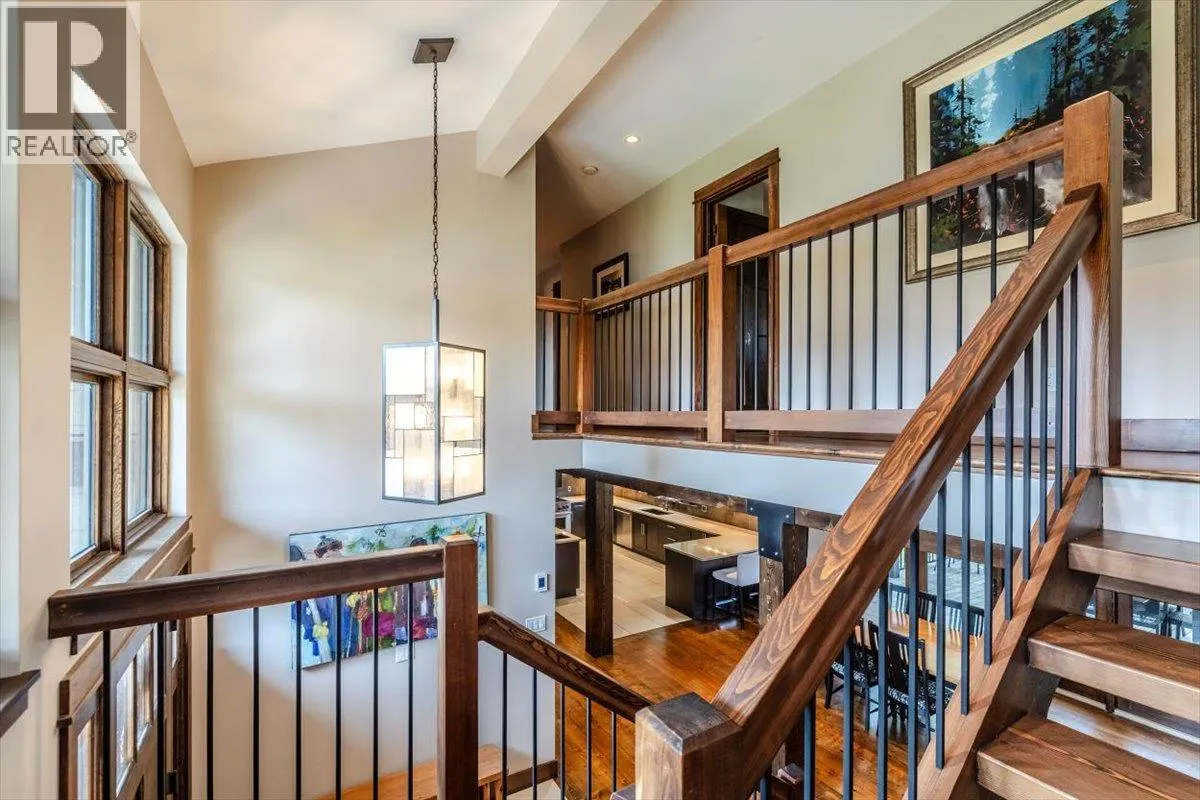 2 Mt Minton Street