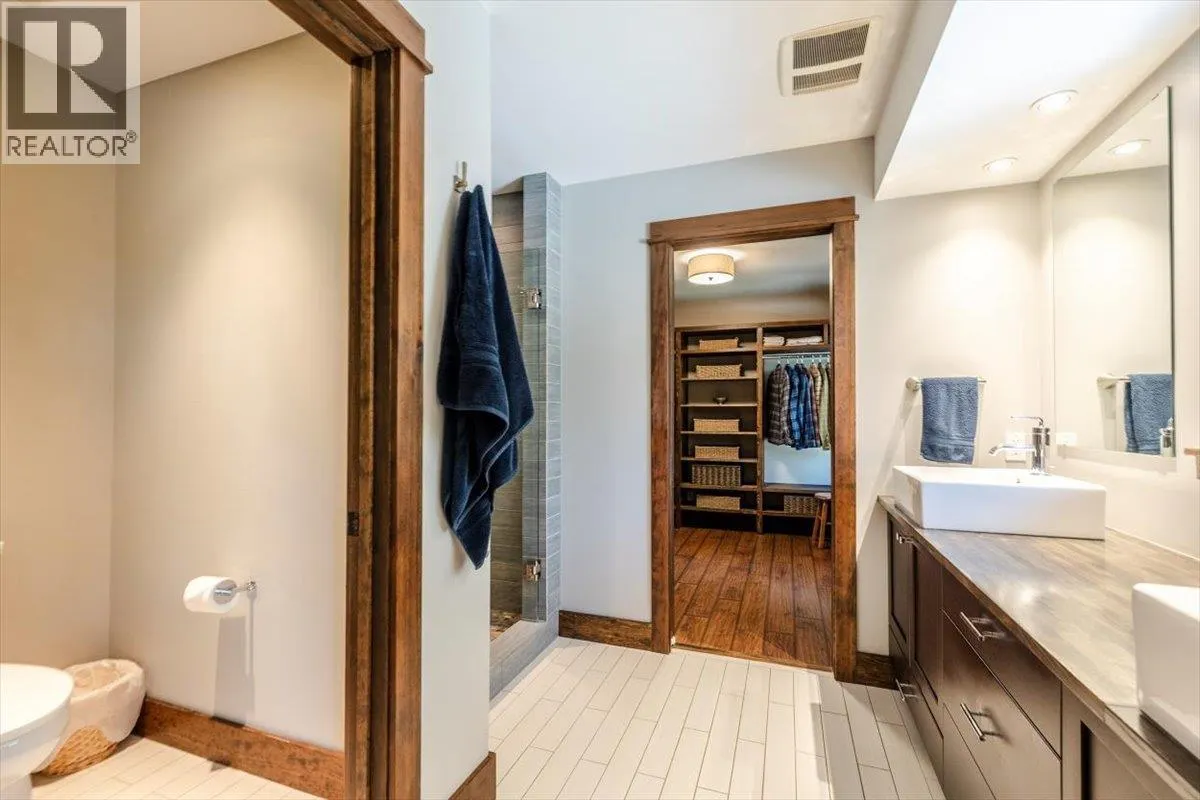 2 Mt Minton Street