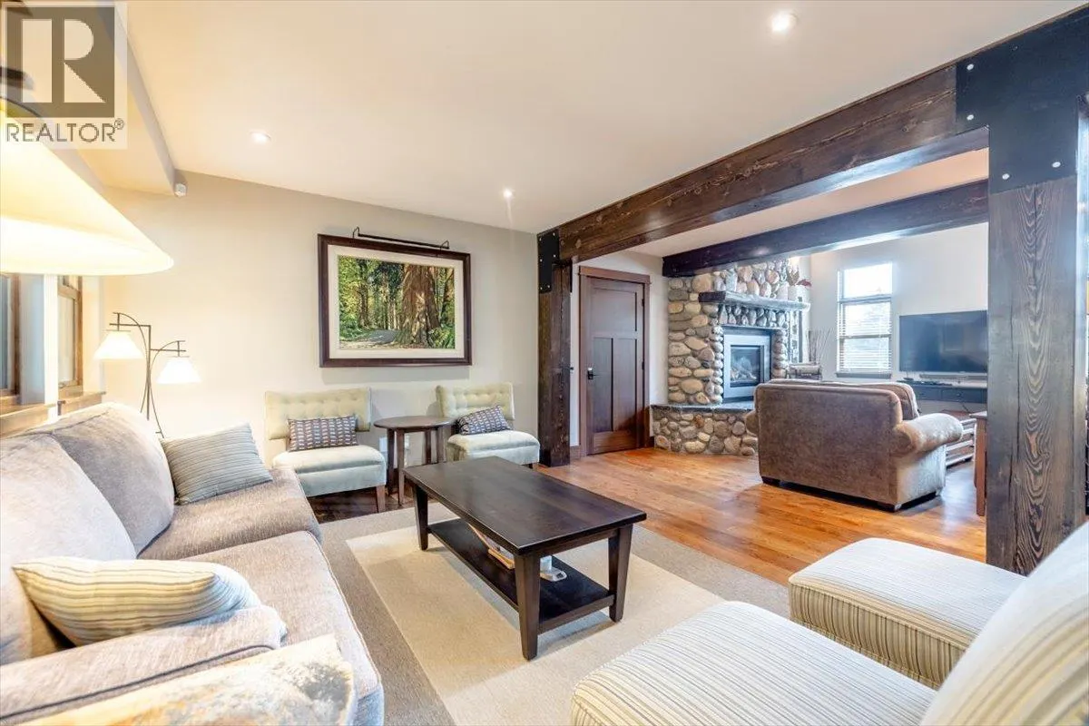 2 Mt Minton Street