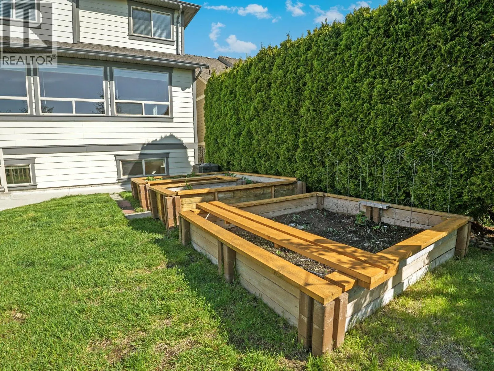2051 Sunview Drive Unit# 4