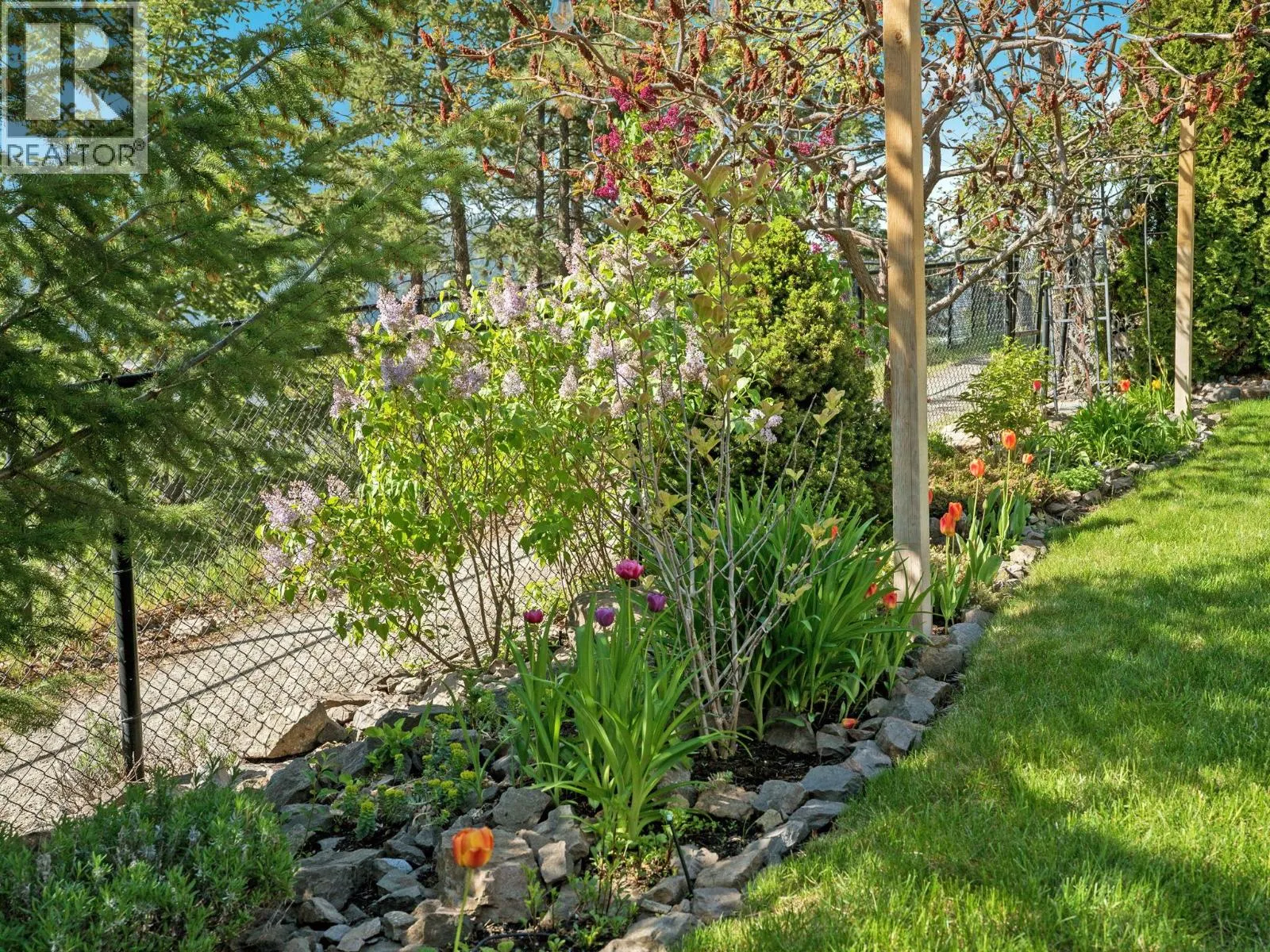 2051 Sunview Drive Unit# 4