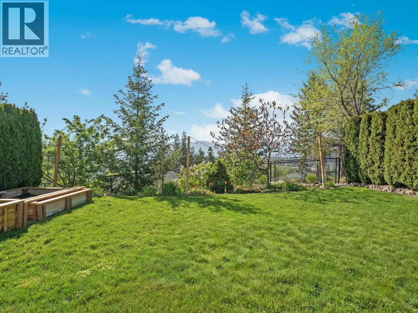 2051 Sunview Drive Unit# 4