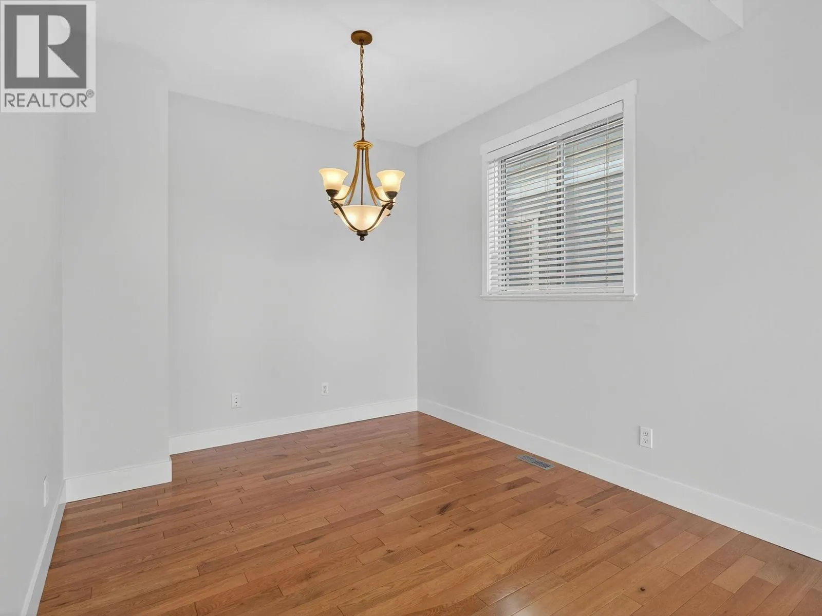 2051 Sunview Drive Unit# 4