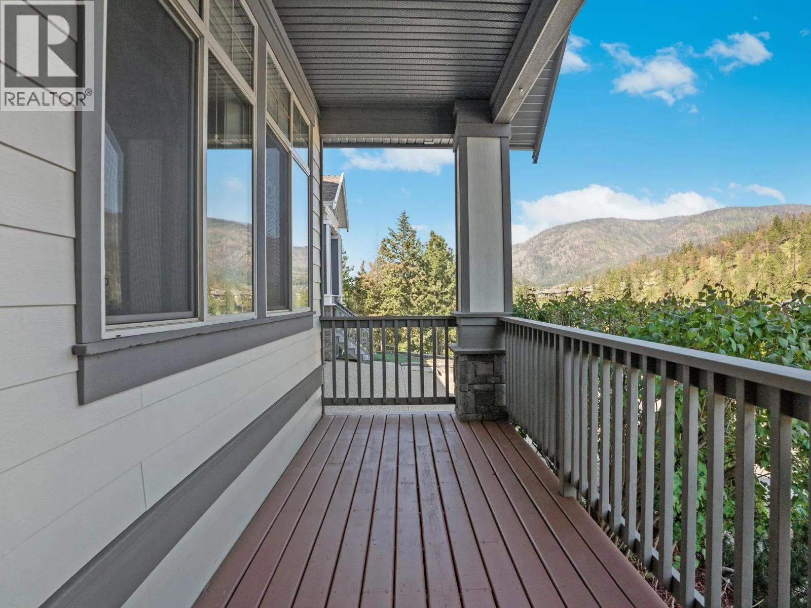 2051 Sunview Drive Unit# 4