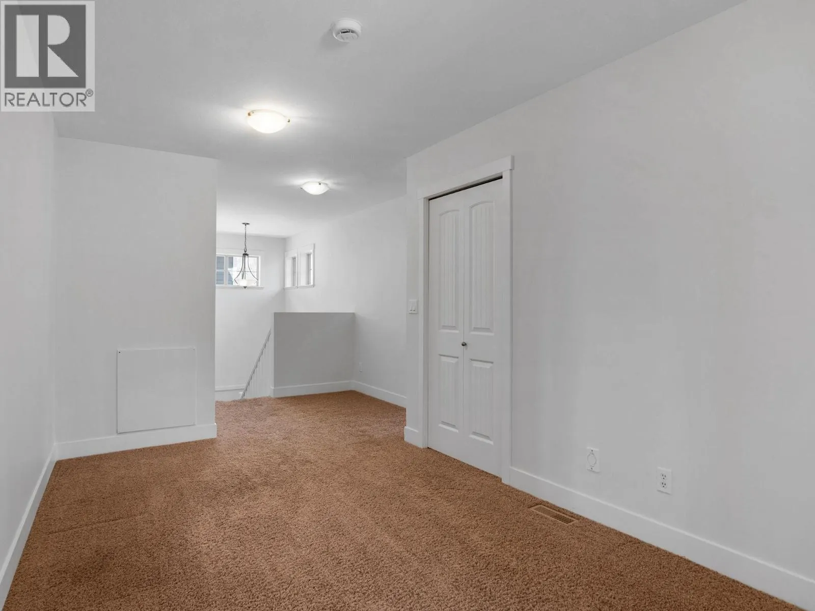 2051 Sunview Drive Unit# 4