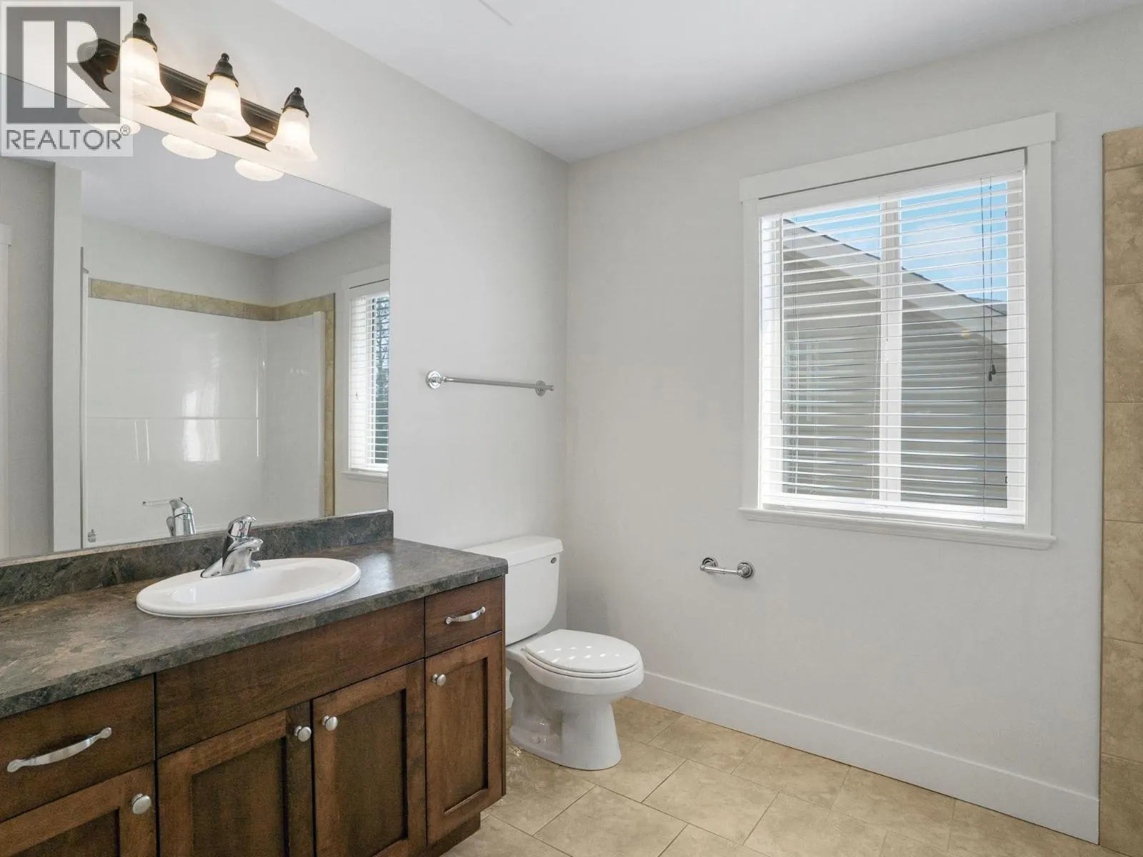2051 Sunview Drive Unit# 4