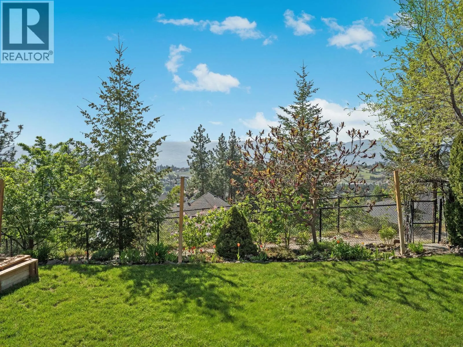 2051 Sunview Drive Unit# 4