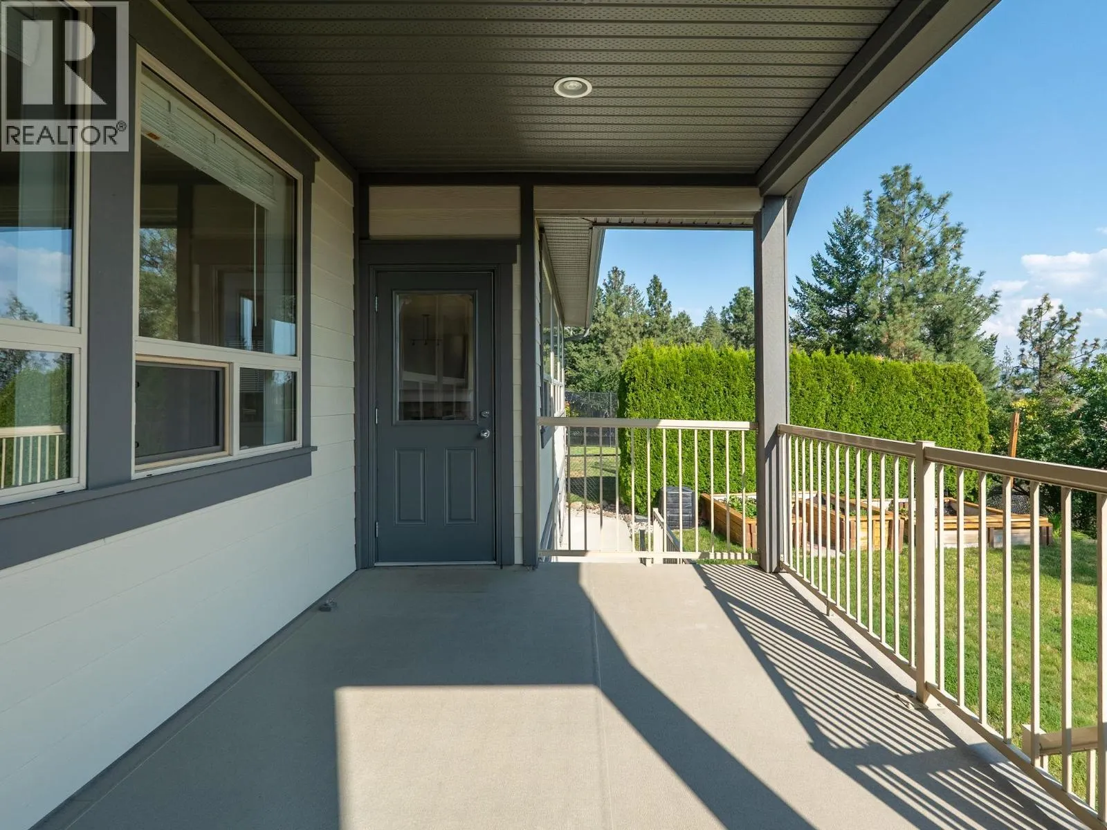 2051 Sunview Drive Unit# 4