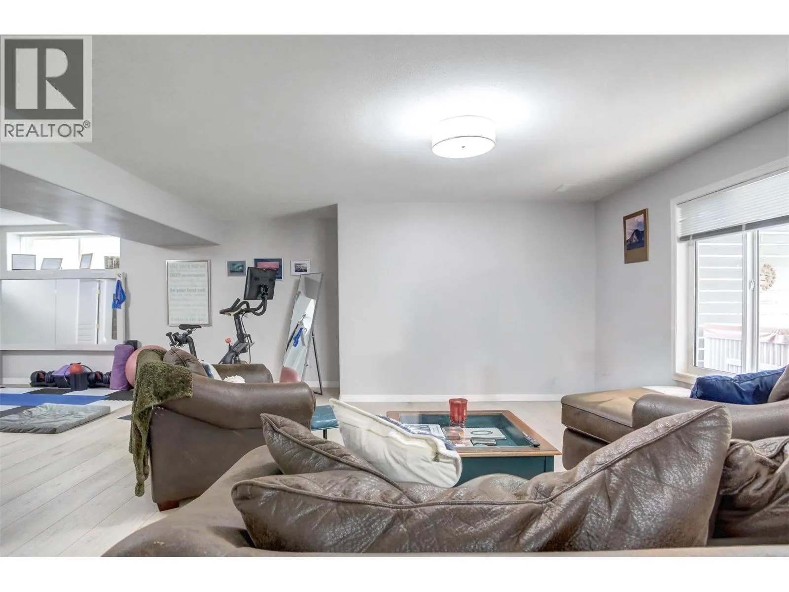 363 Woodpark Crescent