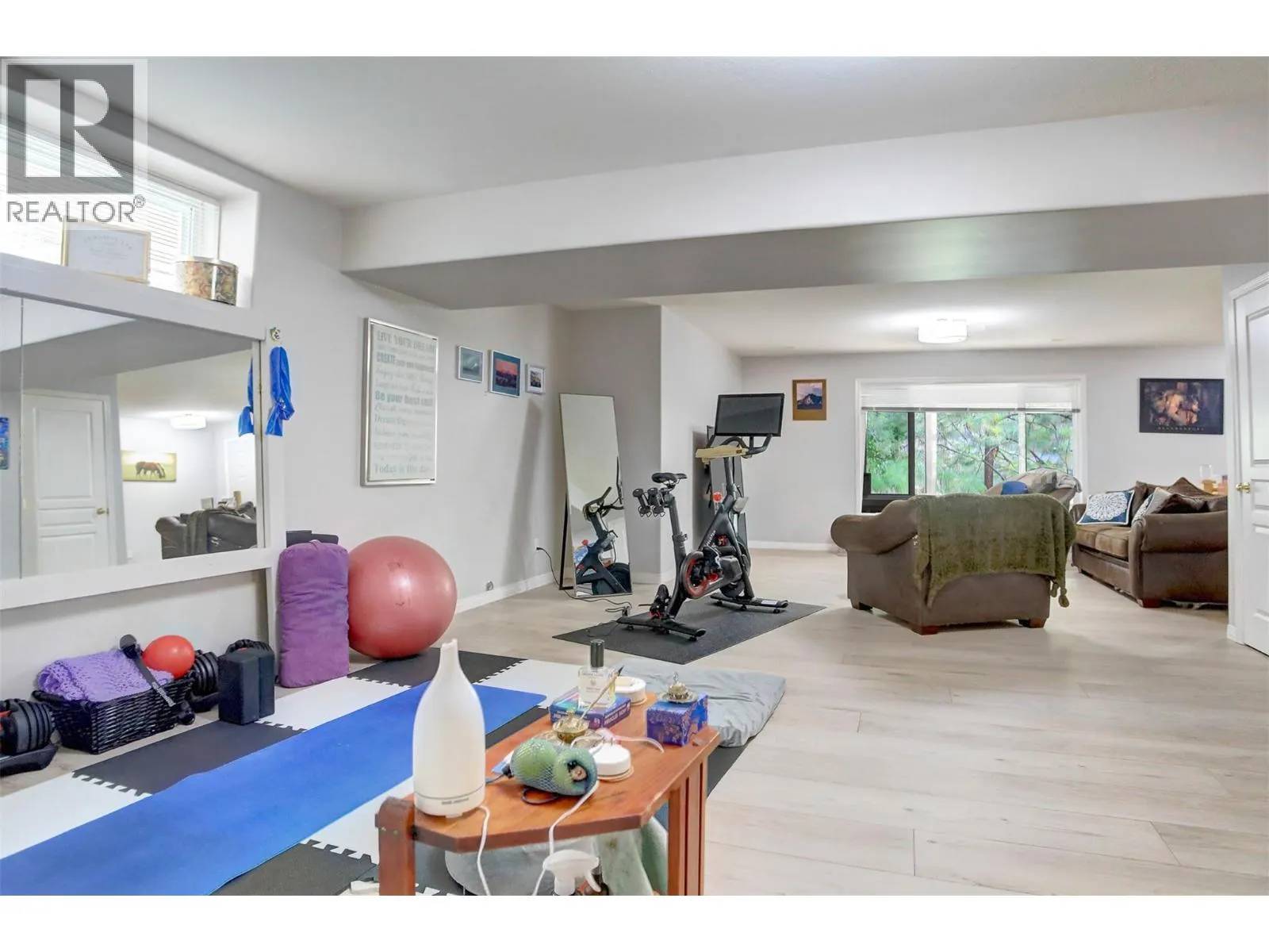 363 Woodpark Crescent
