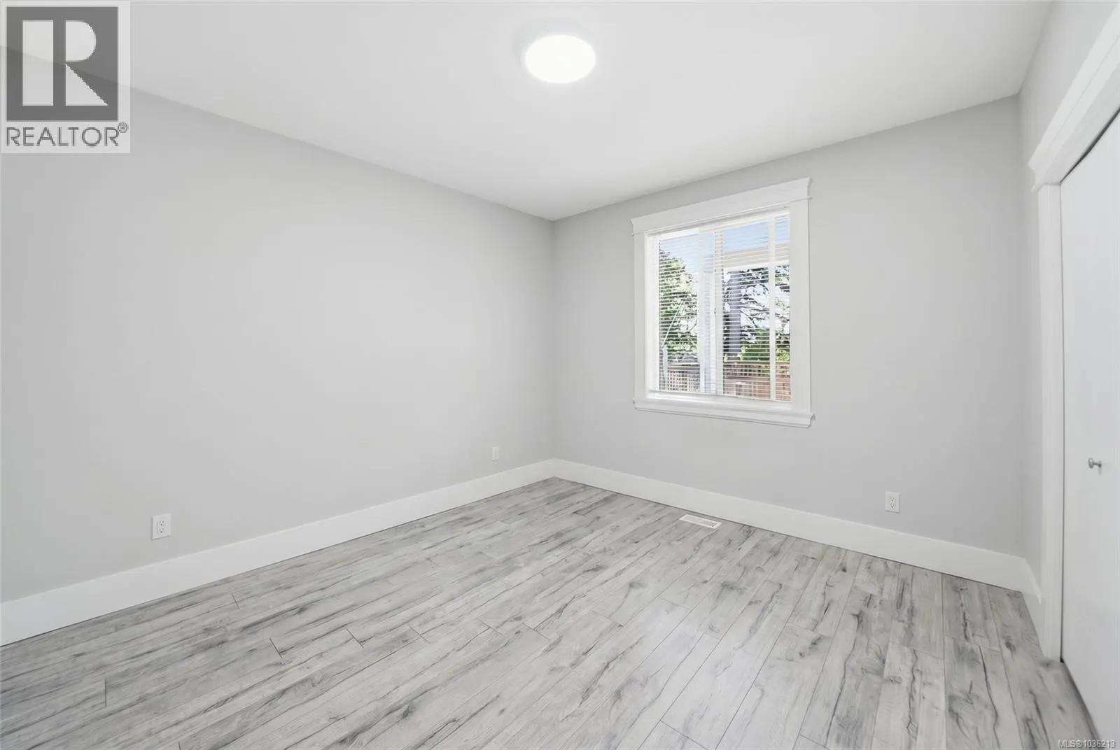 135 Lindquist Rd