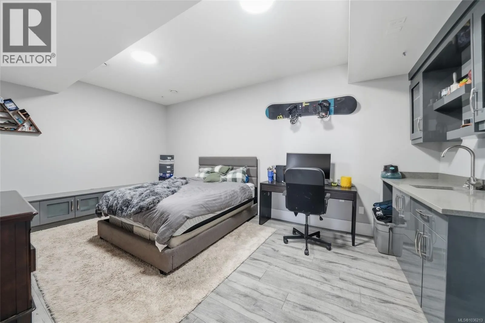 135 Lindquist Rd