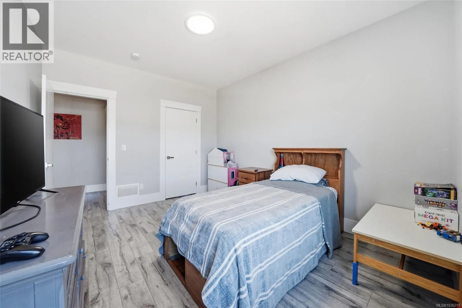 135 Lindquist Rd