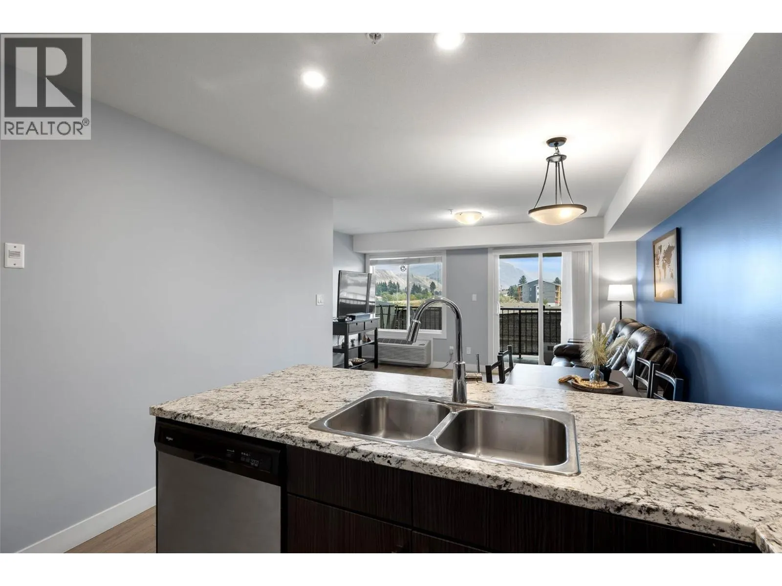 5170 DALLAS Drive Unit# 321