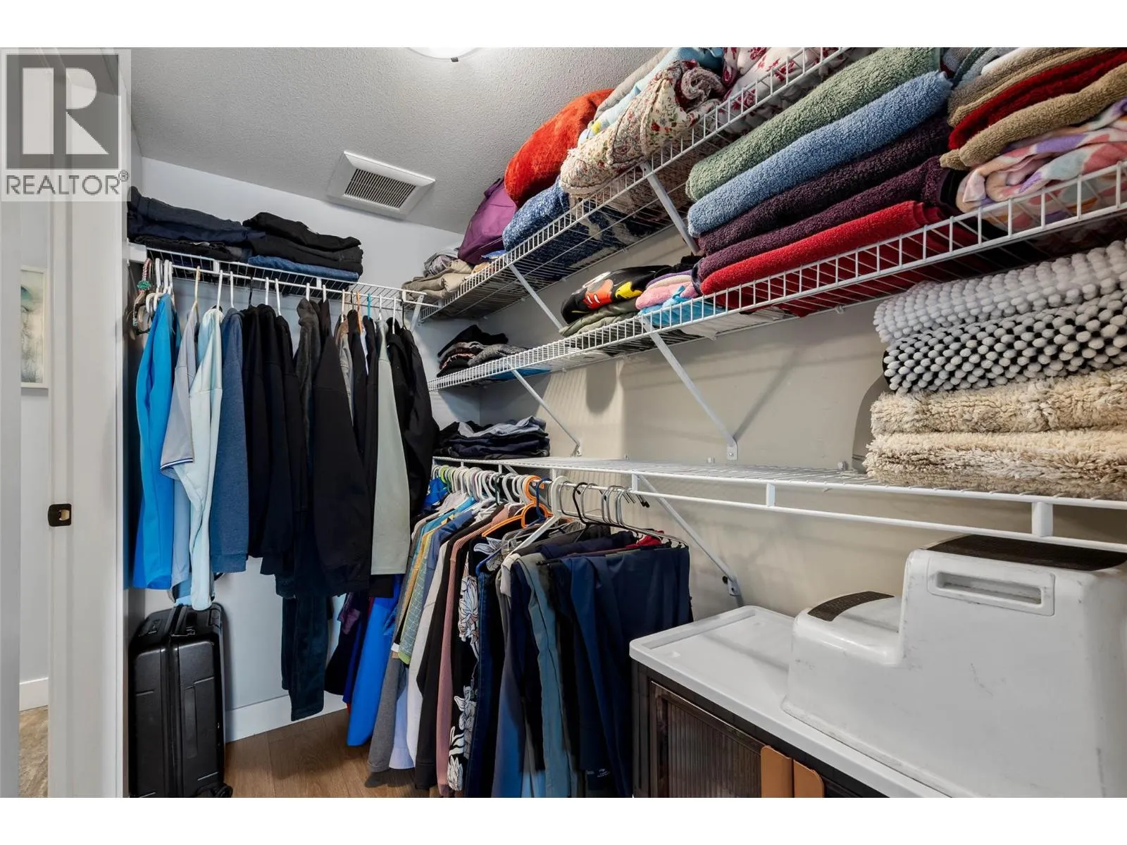 5170 DALLAS Drive Unit# 321