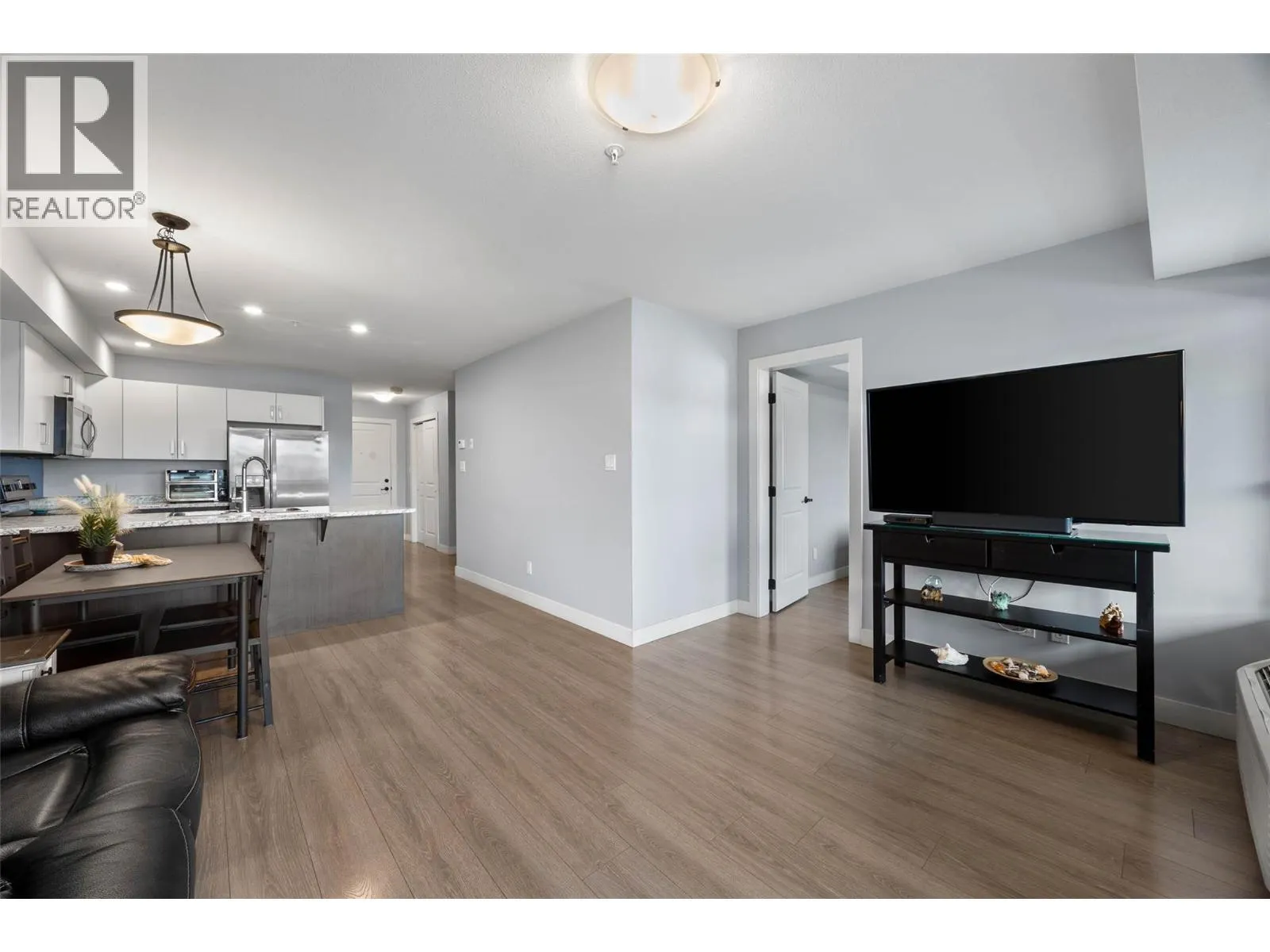 5170 DALLAS Drive Unit# 321