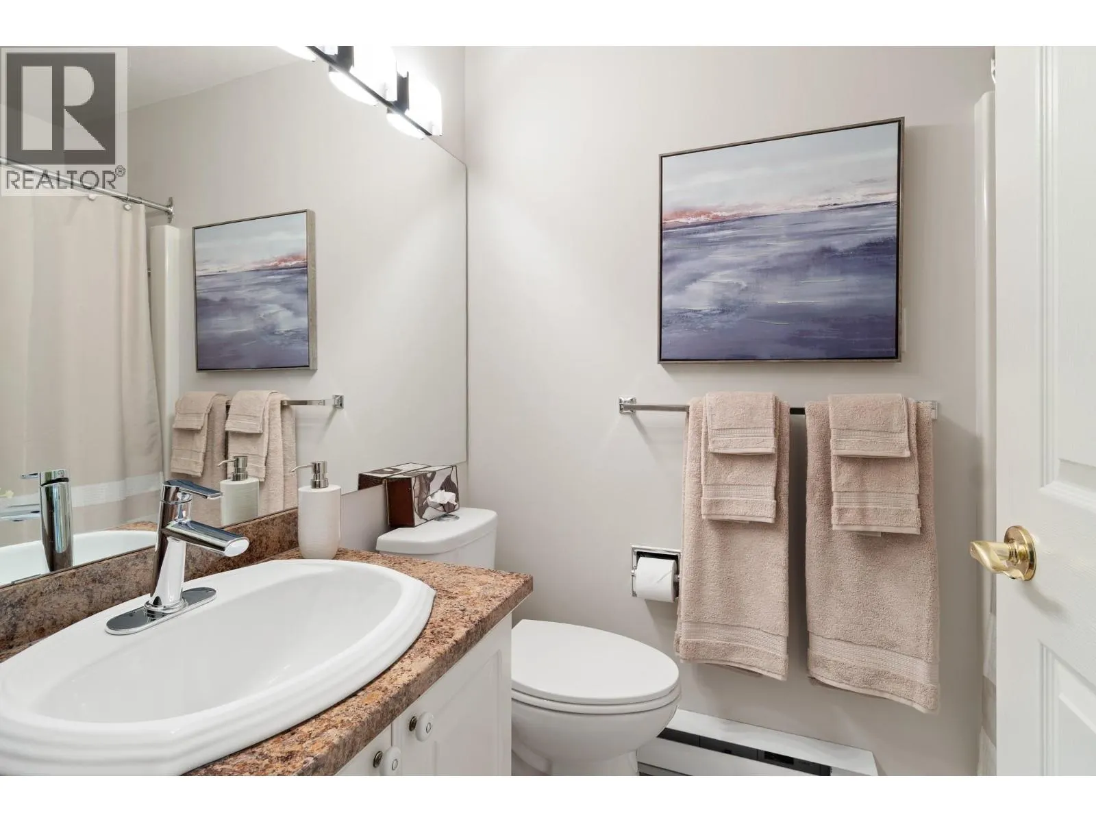 3283 Casorso Road Unit# 202