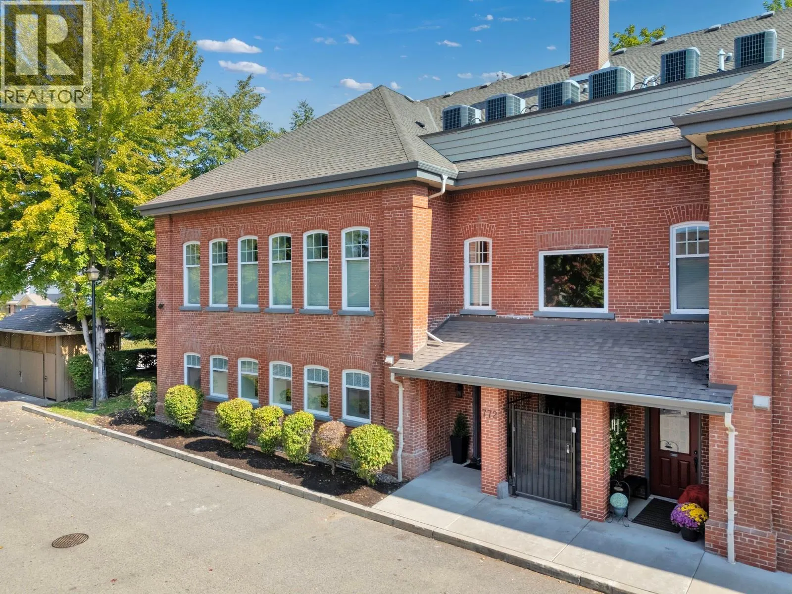 772 Rutland Road N Unit# 104