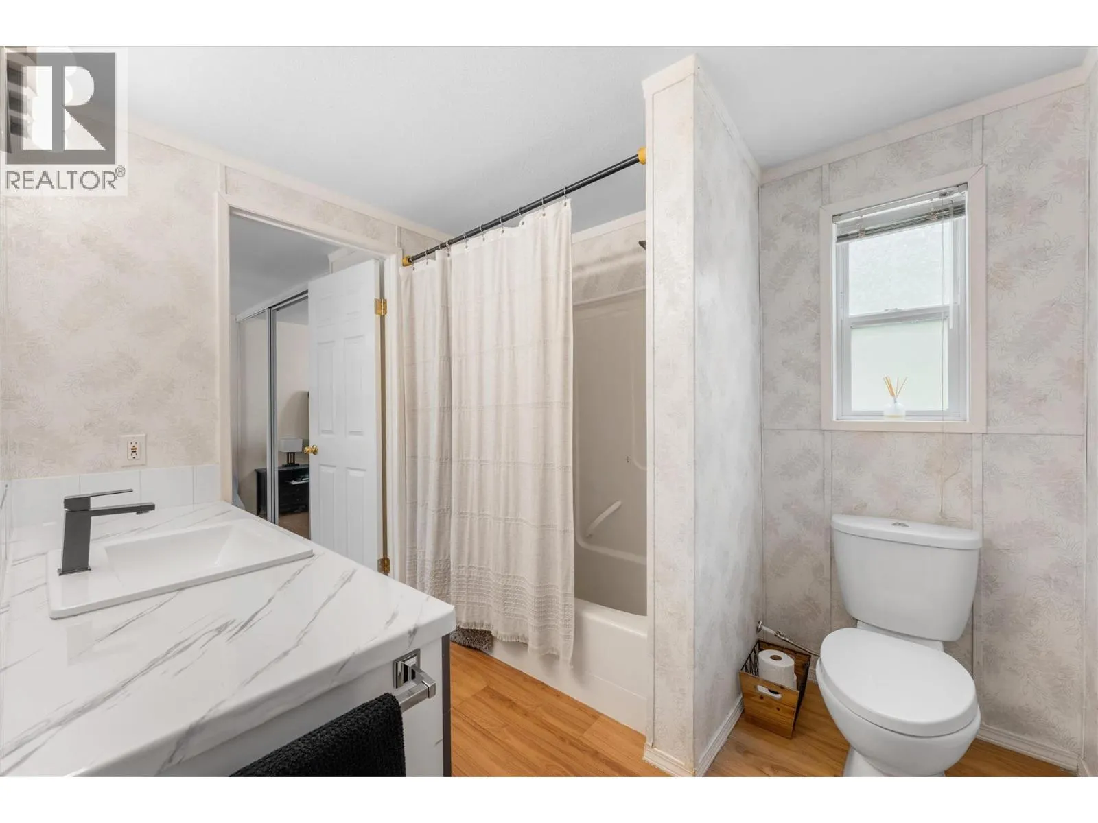 1699 Ross Road Unit# 101