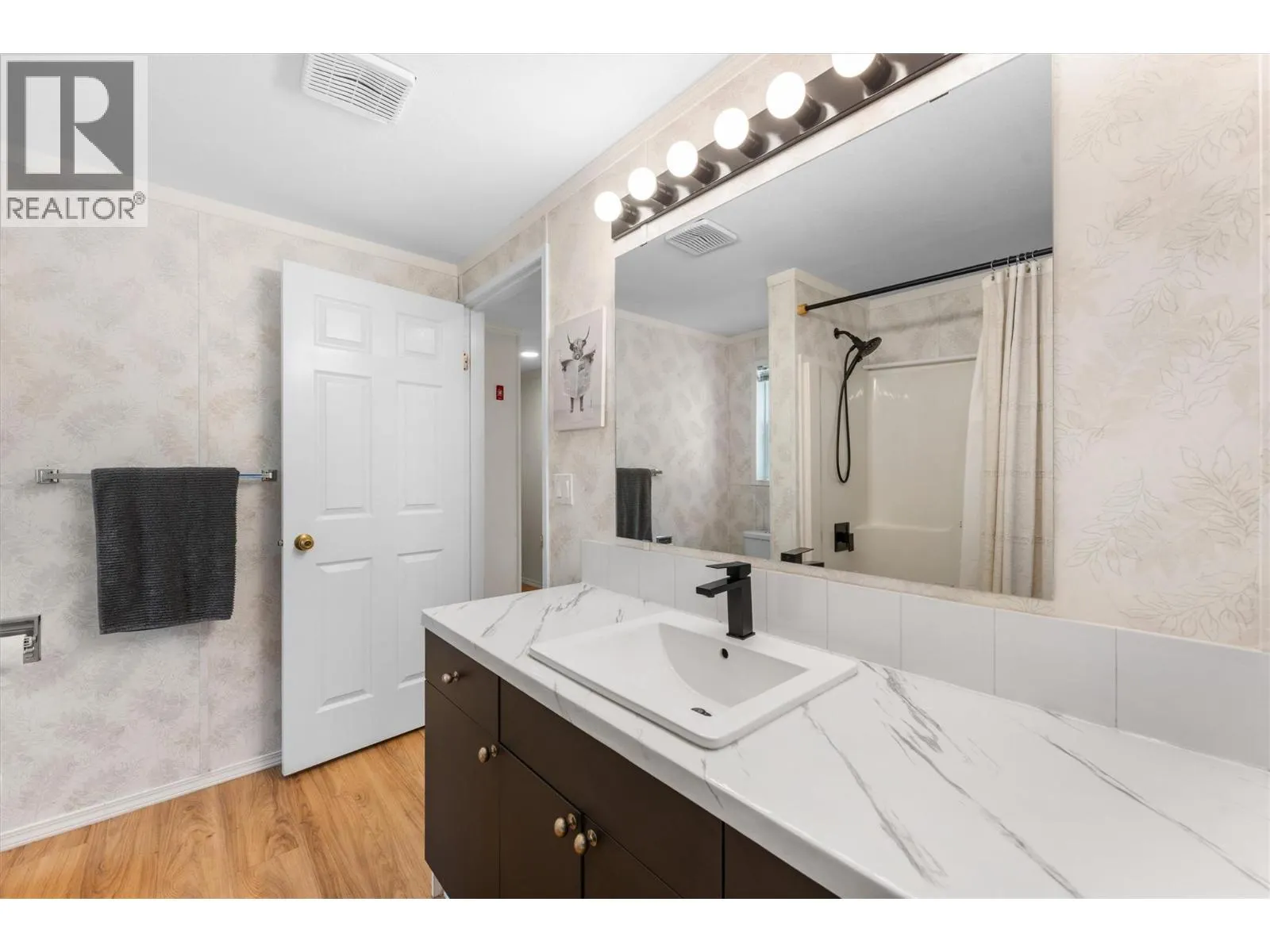 1699 Ross Road Unit# 101