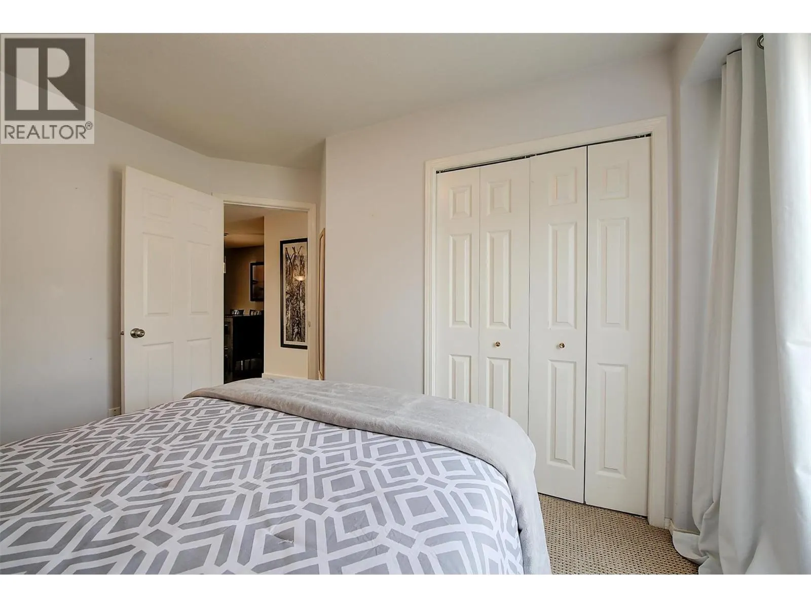 2440 Old Okanagan Highway Unit# 307