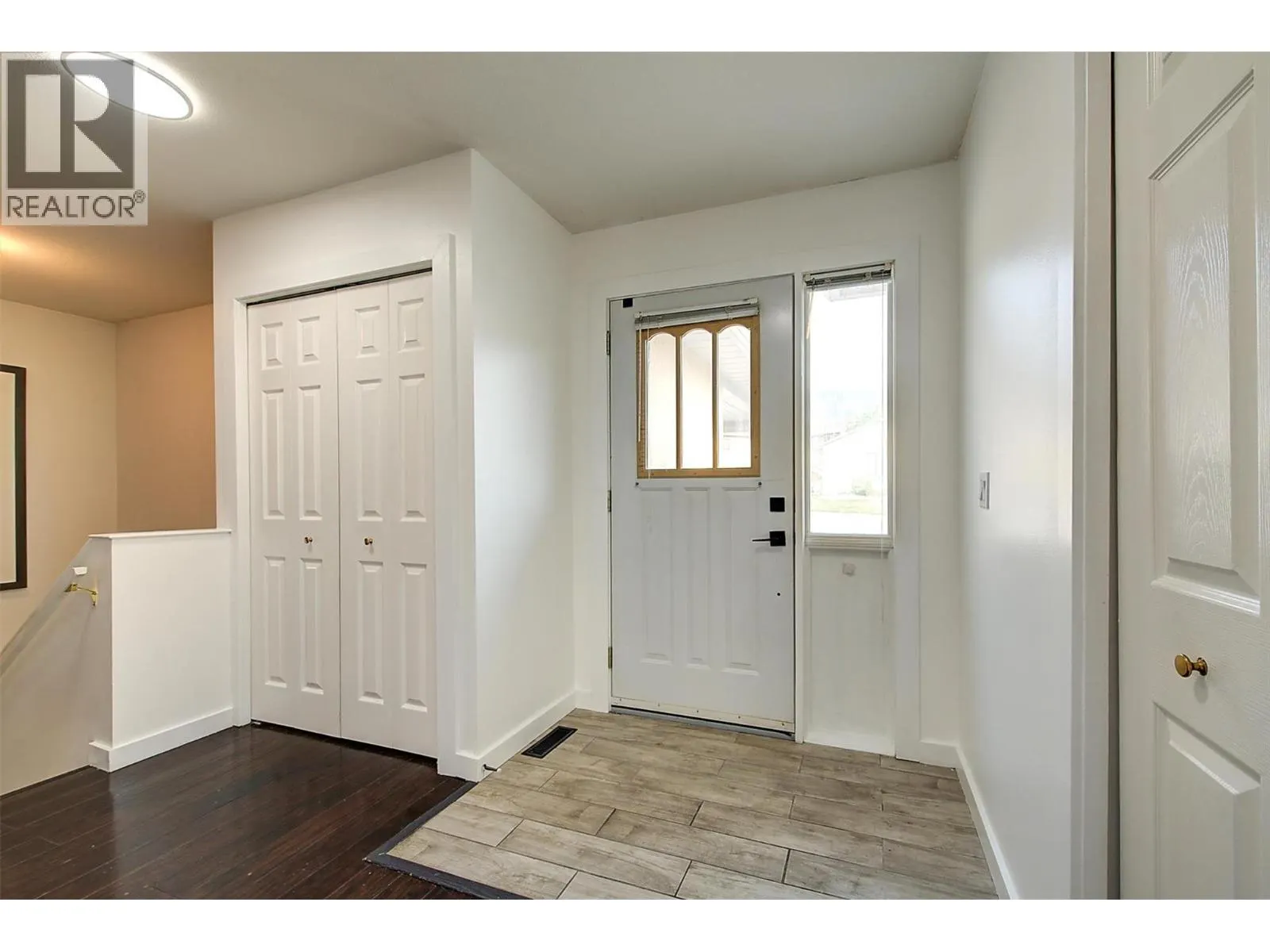 2440 Old Okanagan Highway Unit# 307