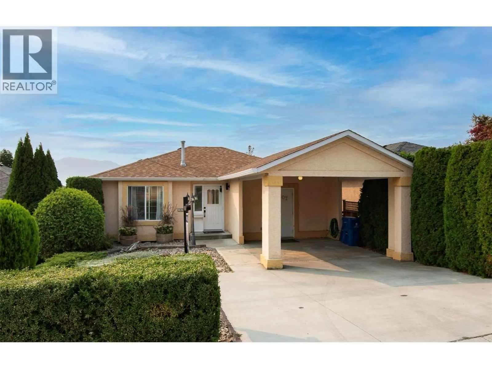 2440 Old Okanagan Highway Unit# 307