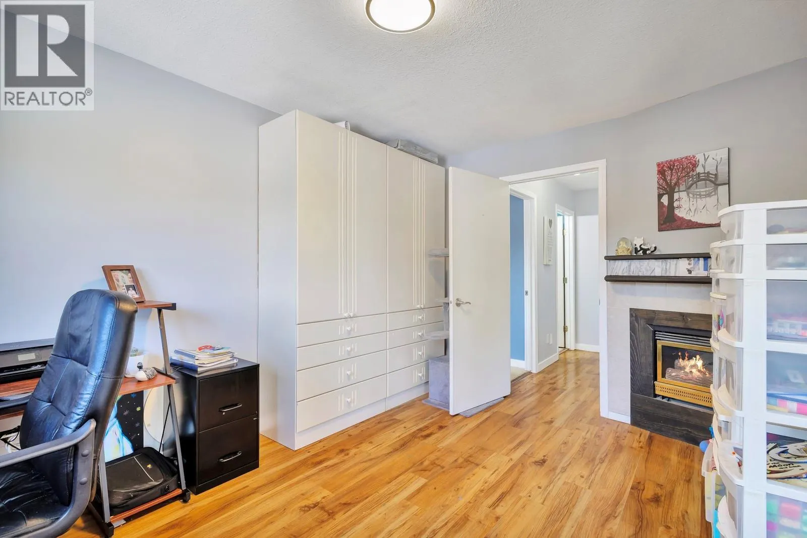 325 McTavish Road