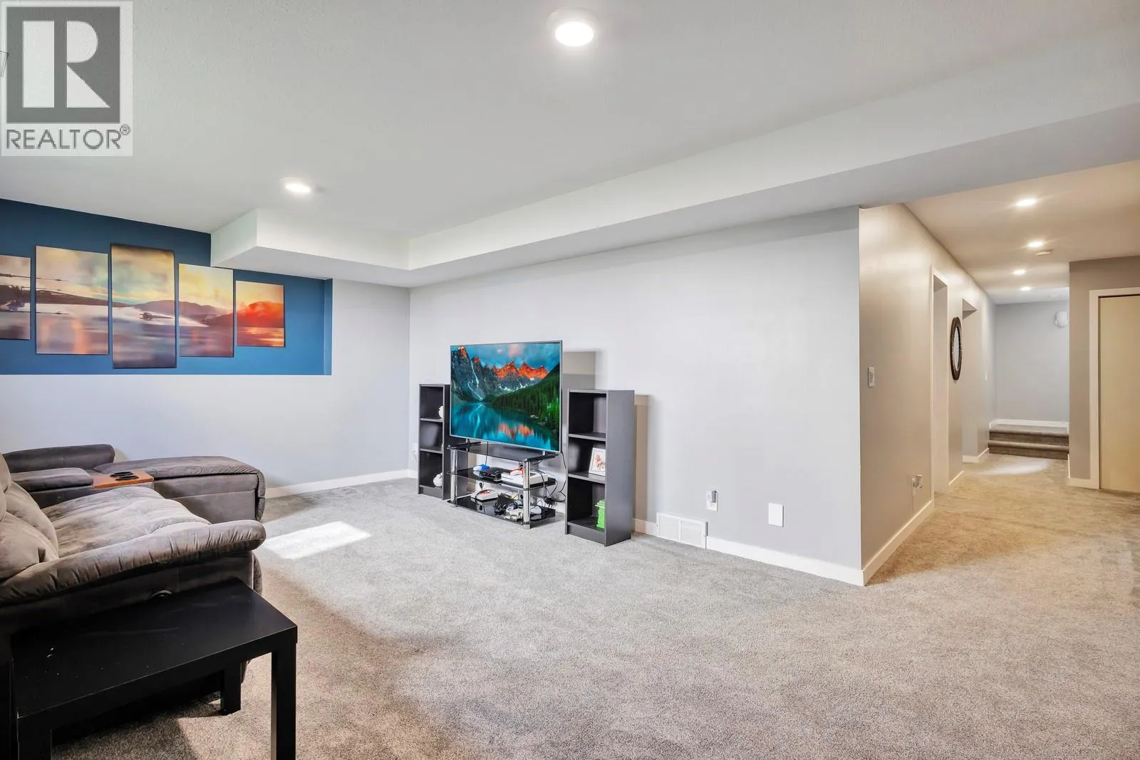 325 McTavish Road