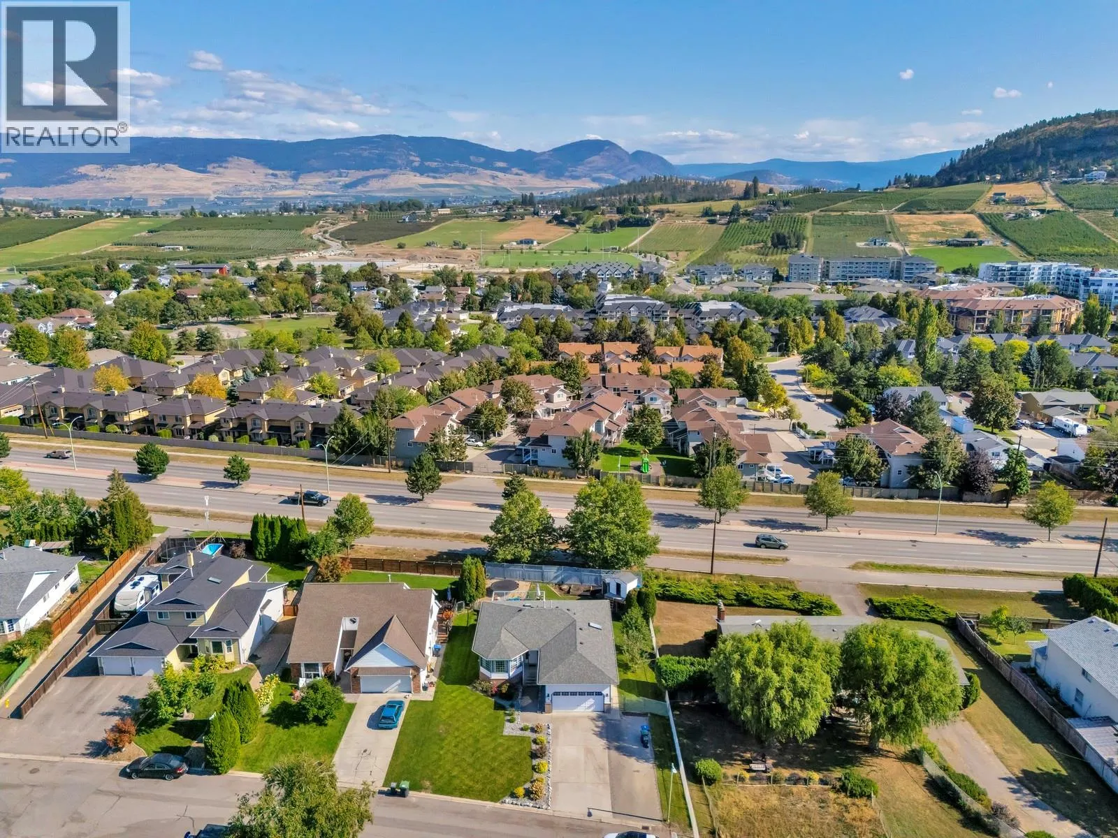 325 McTavish Road