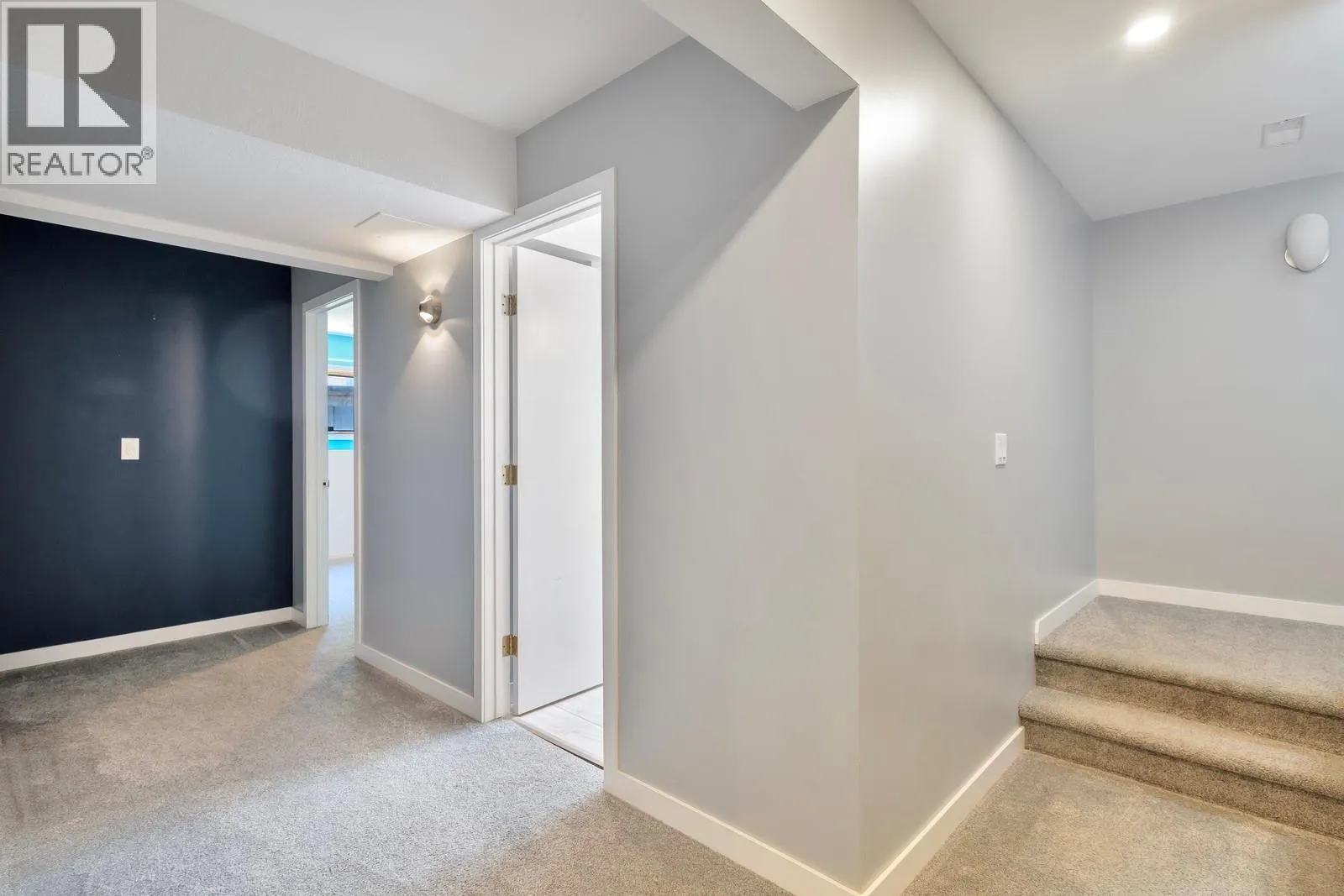 325 McTavish Road