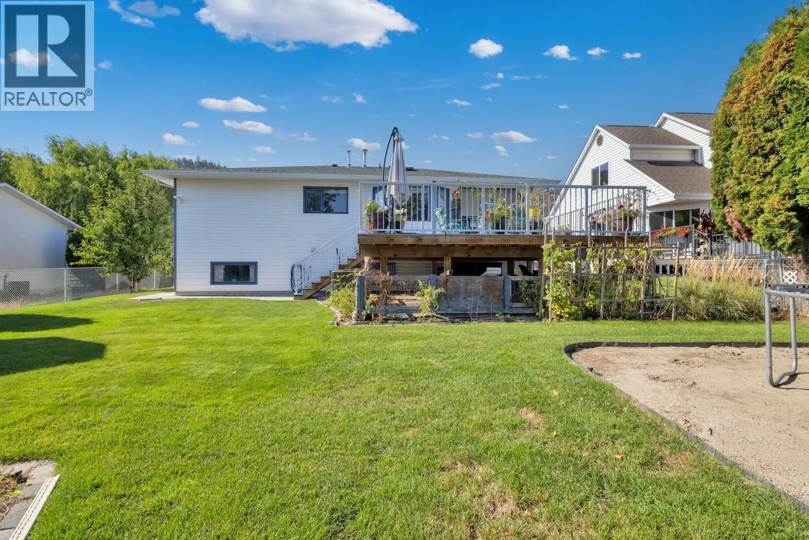 325 McTavish Road