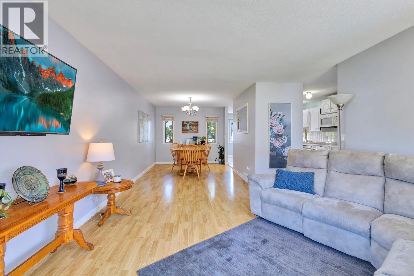 325 McTavish Road
