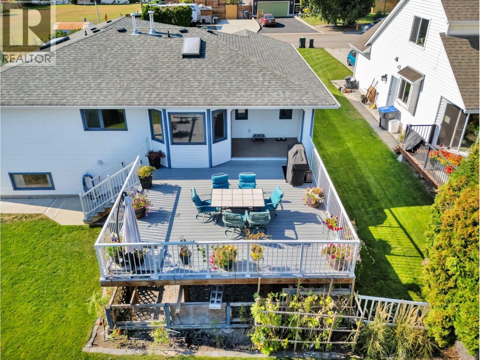 325 McTavish Road