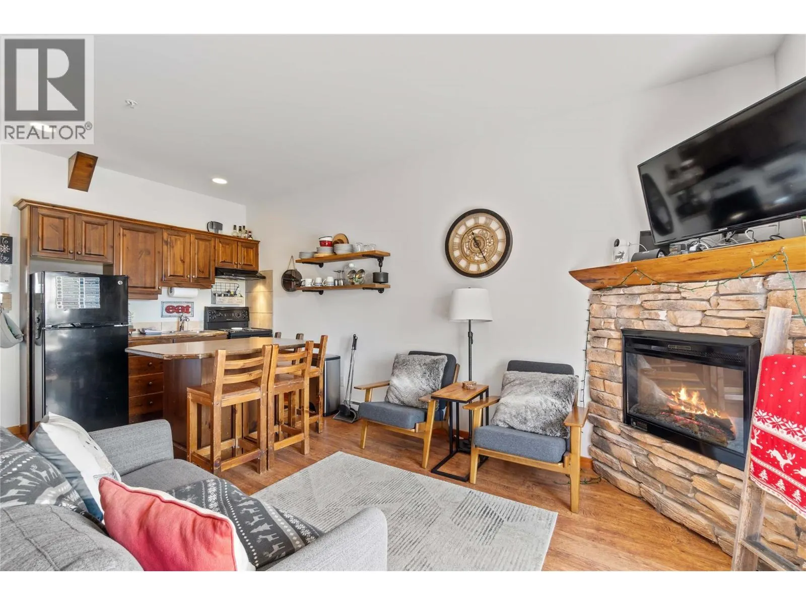 5015 Snowbird Way Unit# 2