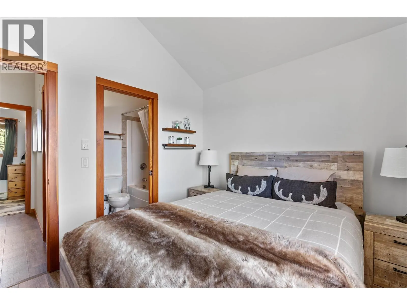 5015 Snowbird Way Unit# 2